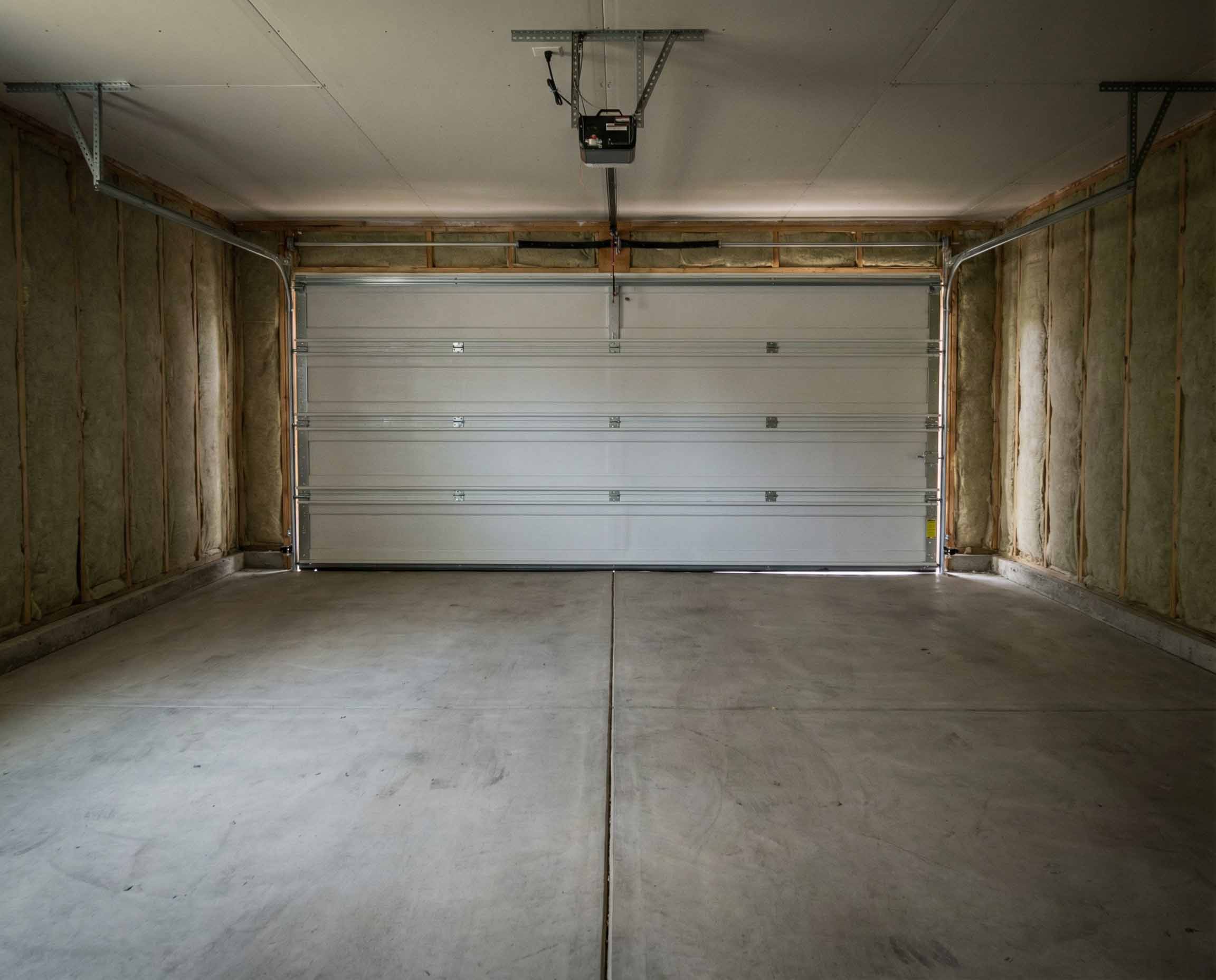 Garage door repair work 4
